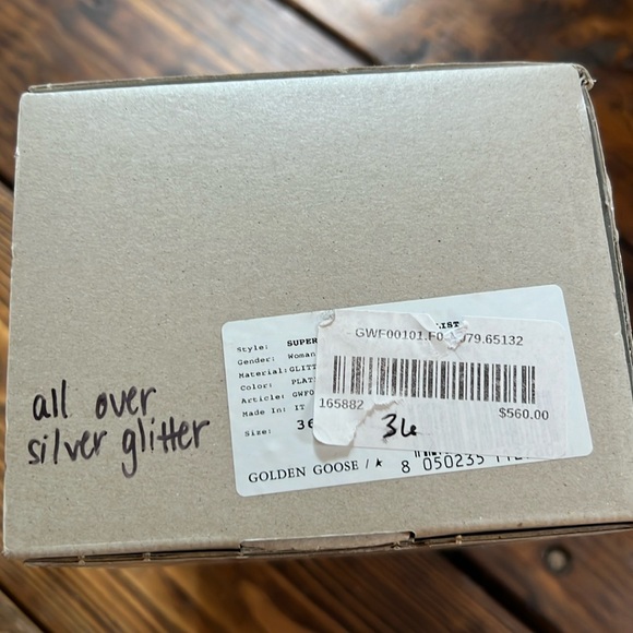 Golden Goose Super Star Classic. Box and authenticity booklet included.  Size 36 - Picture 11 of 12